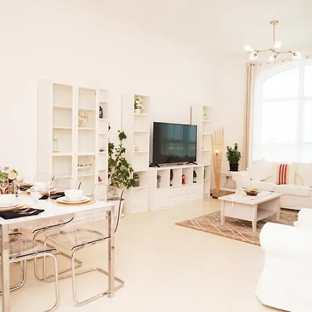 Stylish 2Br Apartment - Yas Bliss Haven-3