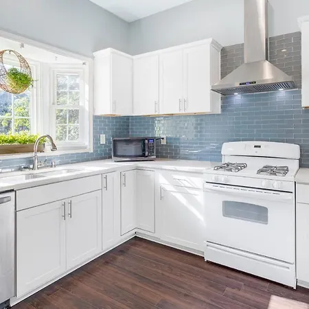 Classic 1 Bedroom Apt In Midtown, Atl-2