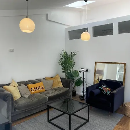 4Bed Loft Style Apartment With Privateterrace-2
