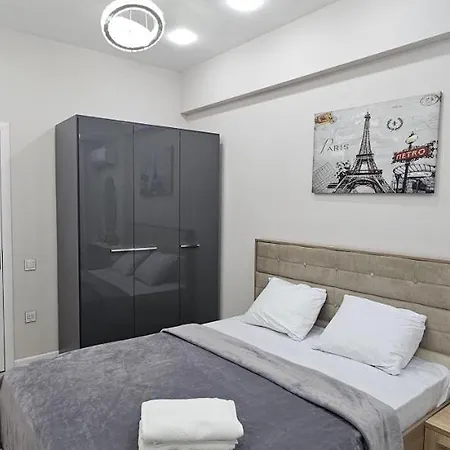 Park Azure Comfortable Apartment-3