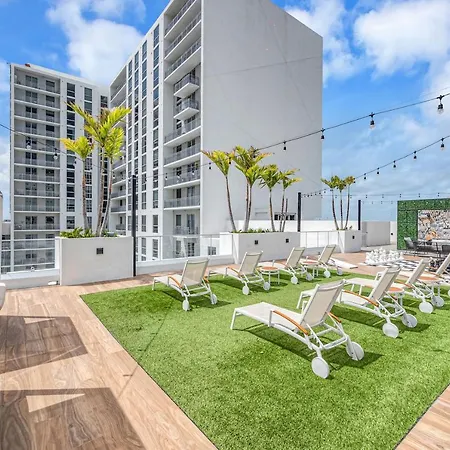 Charming Apt In The Heart Of Downtown With Free Parking-2