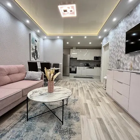 Апартаменти В Arena Apart-2