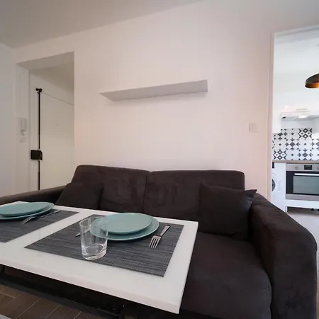 Appartement Neuf Tout Equipe Avec Garage Privatif-2