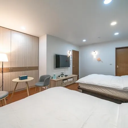 Luodong Warm House-2
