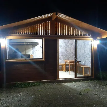 Cabanas Raulies, Neltume.-2