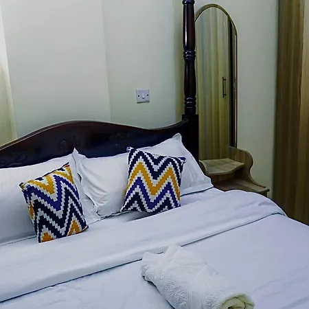 Tashma Airbnb Apartment-3