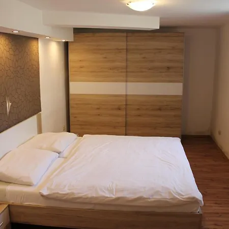 Suterenovy Apartman V Centre-2