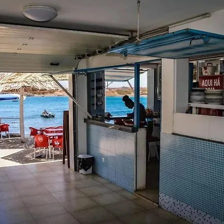 Modern Apartment In Praia Baixo - 1 Min Walking To Beach-2