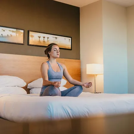Hyatt Place Amsterdam Airport-2