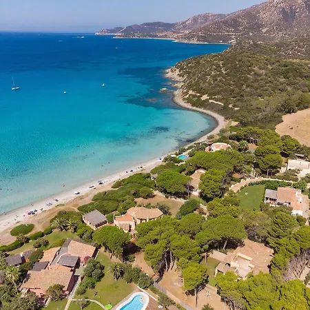 Elegante Villa A 30 M Dalla Bellissima Spiaggia Di Campulongu Villasimius-3