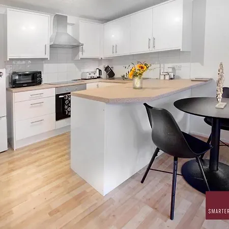 Lightwater - 1 Bedroom House - Parking-3