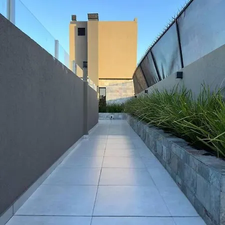Stylish Pool Retreat In Exclusive Area By Palermo-2