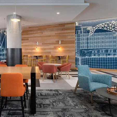 Hyatt Place Boston/Seaport District-2