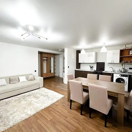Center Location 2 Bedrooms-3