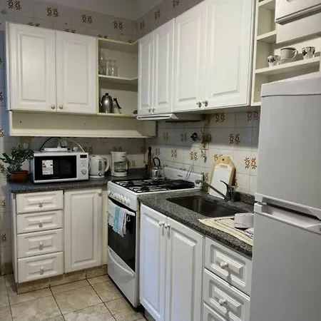 Hermoso Y Amplio Departamento-2