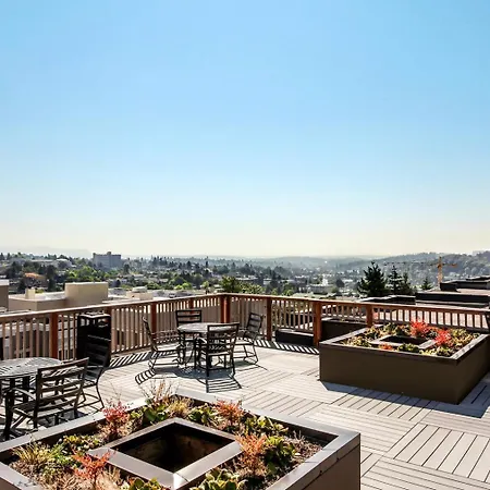 First Hill 1Br W Lounge Gym Rooftop Sea-696-3