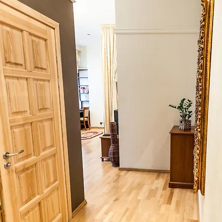 Central Apartments 2 X Free Parking X Self Check-In 24H By H&H-2