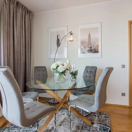 City Center Luxury Apartment-2