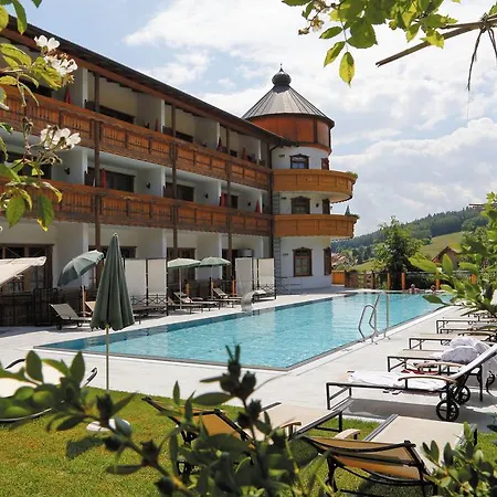 Wellness Hotel Bayerischer Hof-3