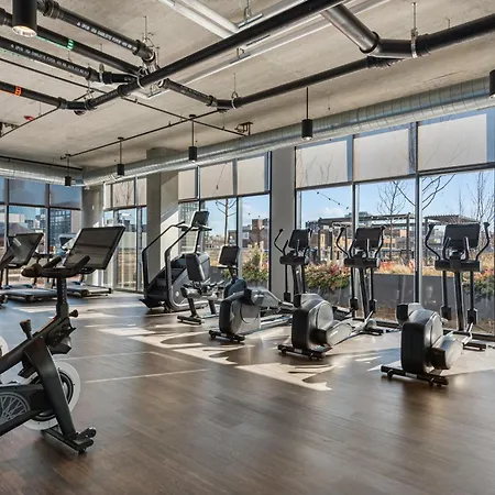 Fulbrix Bright Designer Apartments With West Loop Views-2