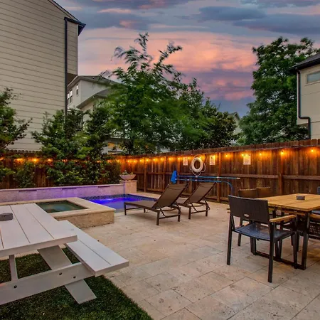 Elegant 3Br 3,5Ba Holiday Home With Private Pool-2