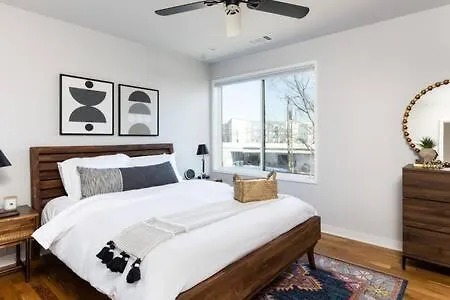 The Finley Loft - Quite Located In The Nations!-2