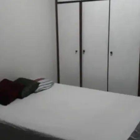 Apartamento Inteiro, Completo Para Ate 8 Pessoas Por Locacao Nao E Divido Com Outros Pessoas Apenas Significa Que Vc Pode Locar Que Tem Capacidade Para Ate 8 Pessoas Mas A Locacao Sempre E Individual De Quem Locou Check In Possivel Nas 24 Hrs-3