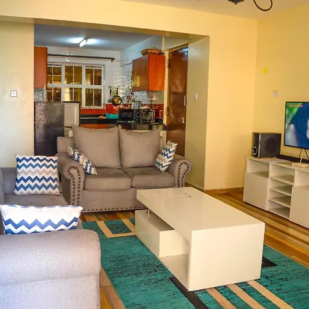Roma Stays - Prestigious Lifestyle 2 Bedroom All Ensuite Opp Garden City Mall-3