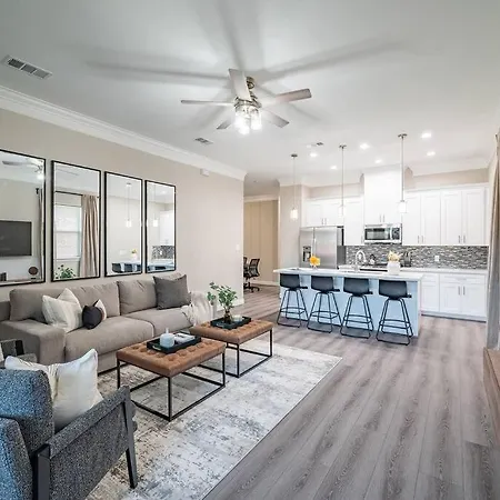 Pet Friendly, Large Work Space, Gated Community-3