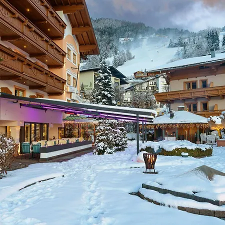 Alpines Lifestyle Hotel Tannenhof-2
