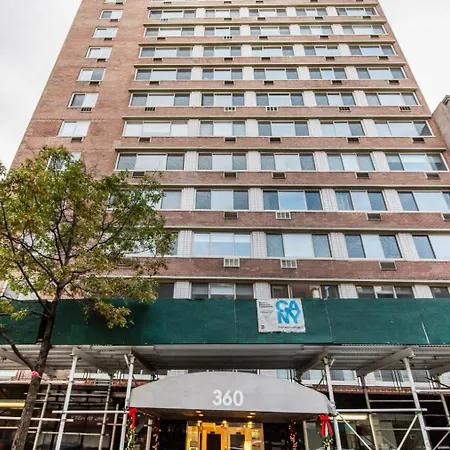 Lenox Hill 2Br W Elevator Doorman Nr Art Nyc-1389-2
