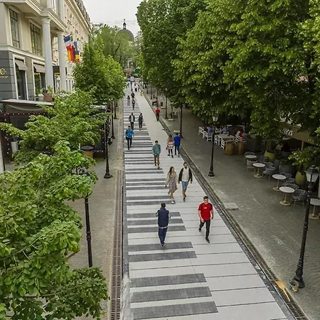 City Center 1 Bedroom + Living-3