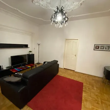 Apartment And Rooms Heart Of The City-3