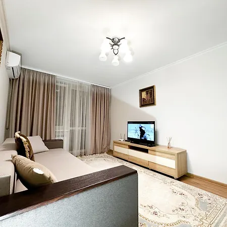 Top Central Apartment-3
