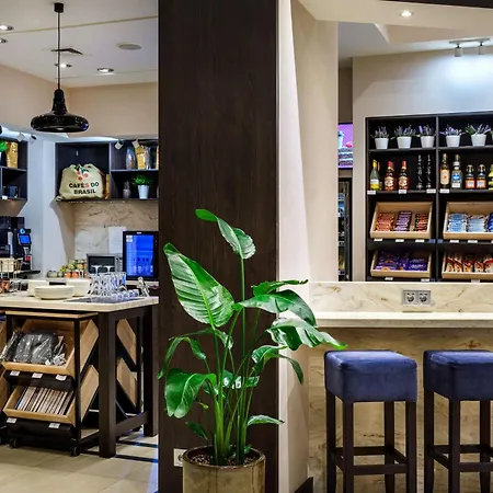 Hilton Garden Inn Krakow Airport-2