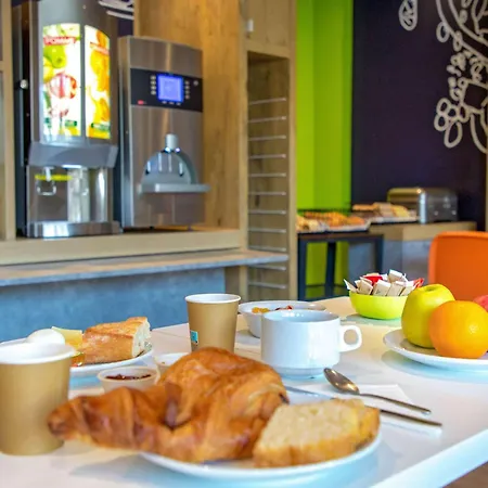 Ibis Budget Marseille Timone-2