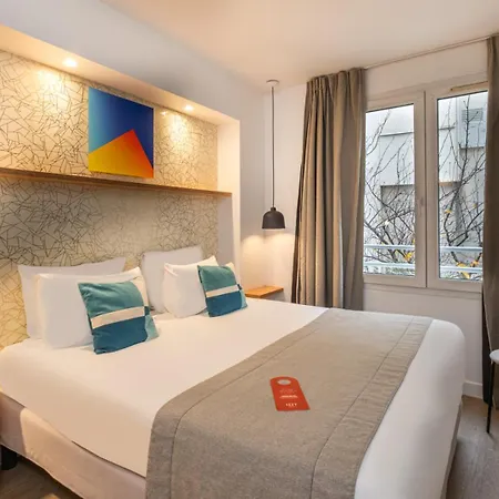 Hotel Izzy-2
