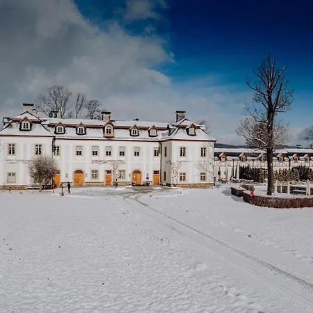 Pałac Pakoszów Schlosshotel Wernersdorf-2