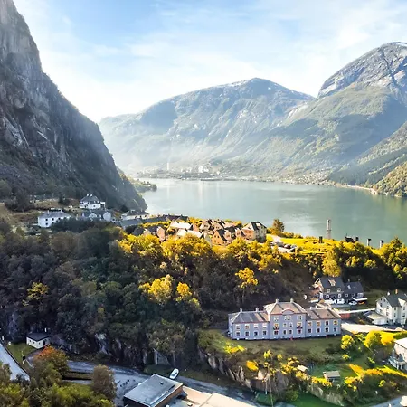 Trolltunga Guesthouse-2