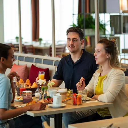 IntercityHotel Zürich Airport-2