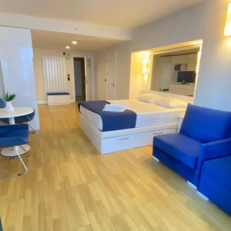 Batumi Orbi City Lux Apartment 5*-2