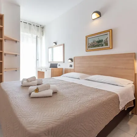 Hotel Globus-2