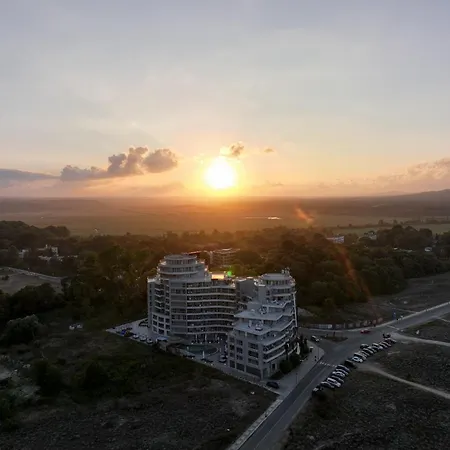 Allure Beach Resort Aparthotel-3