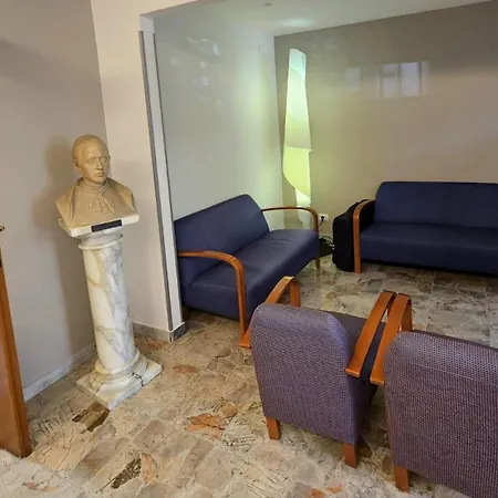 La Casa Di Nazareth-2
