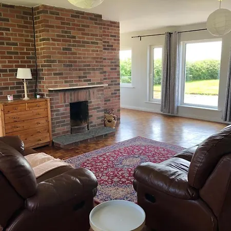 Harbour View Cottage, Rochespoint, Cork Harbour-3