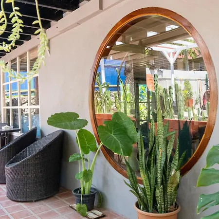Isano Nomad Hostel-3