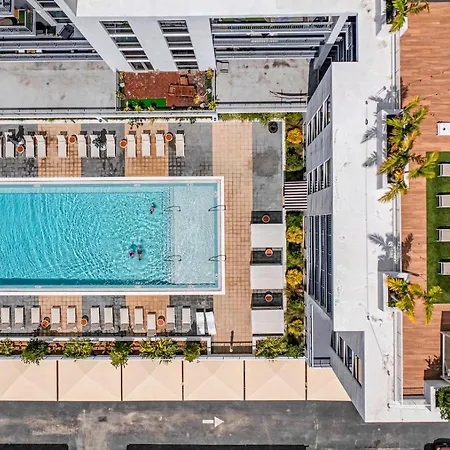 Amazing Unit In Downtown Miami With Free Parking-2