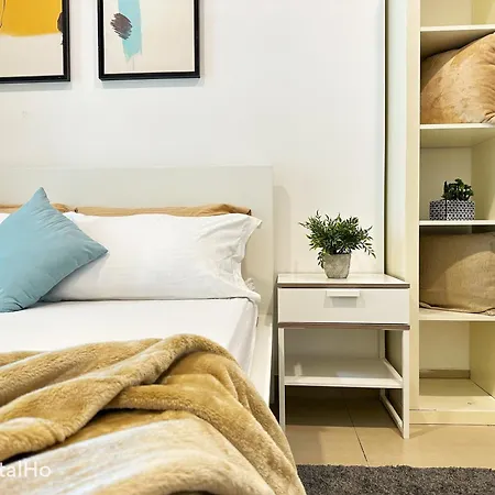 Quiet Studio With Balcony And Roof Top Pool In Dubai Marina-2