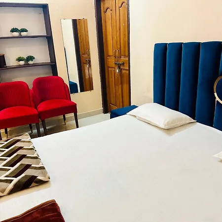 Bluetique-Only For Families-2