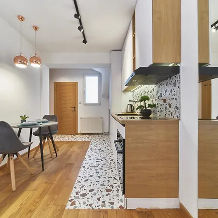 Modern Living Apts - Stylish City Center Studio-2